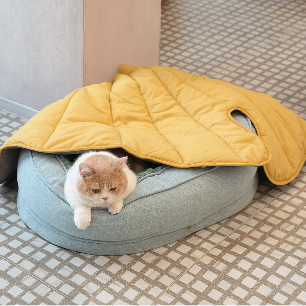 Pet bed Leaf print  - lounge rug Middlepet™