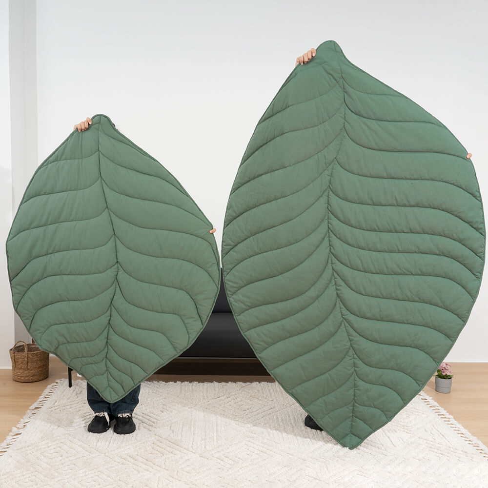 Pet bed Leaf print  - lounge rug Middlepet™