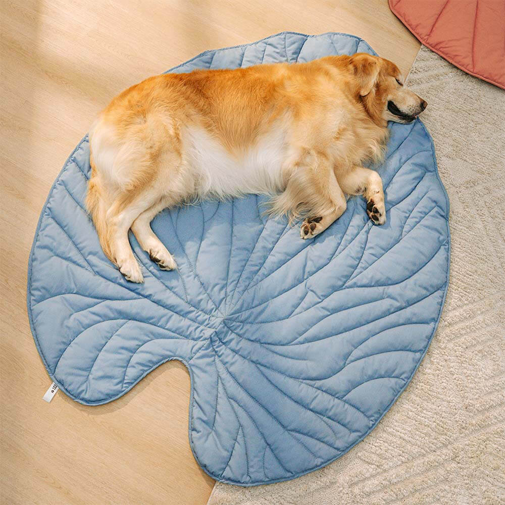 Pet bed Leaf print  - lounge rug Middlepet™