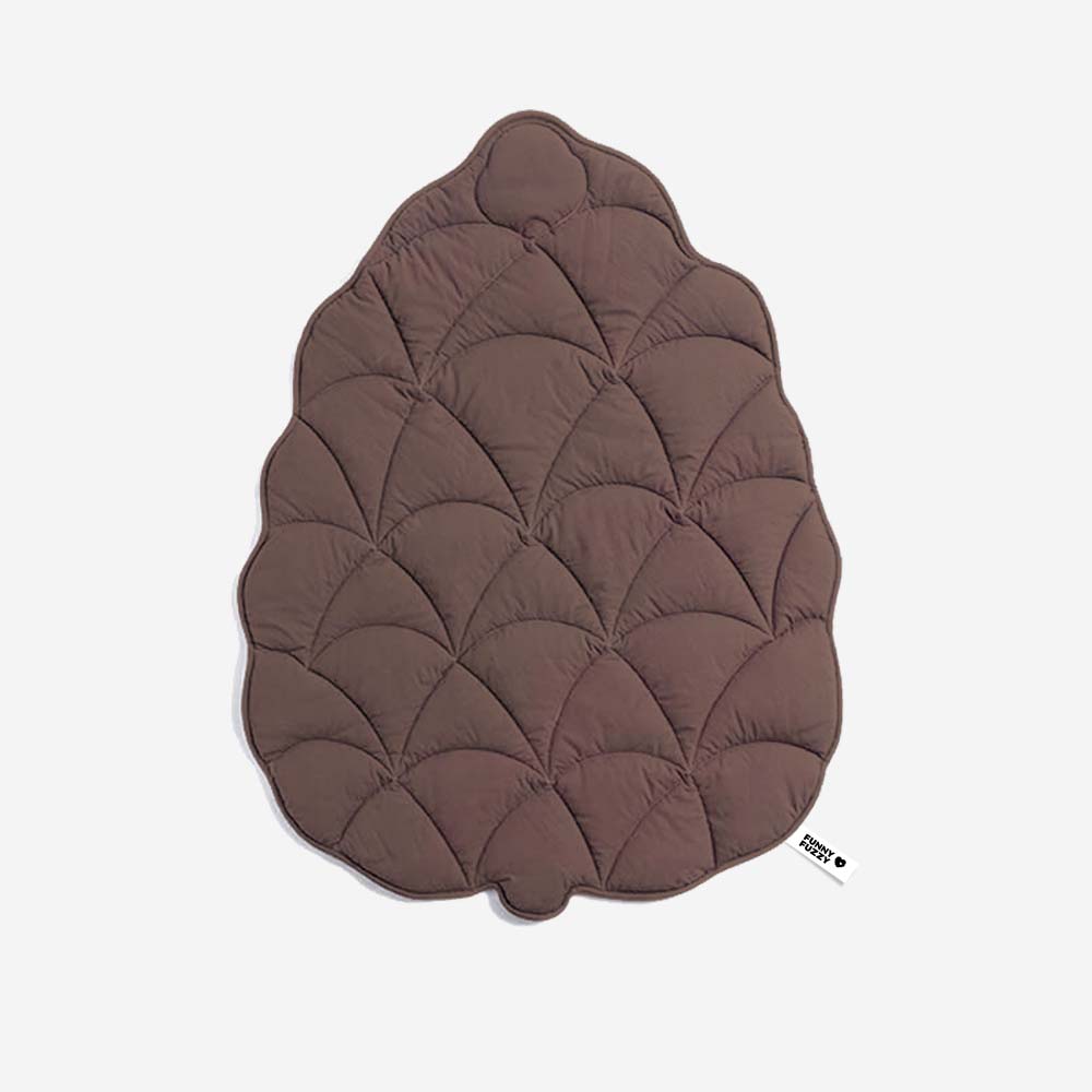 Pet bed Leaf print  - lounge rug Middlepet™